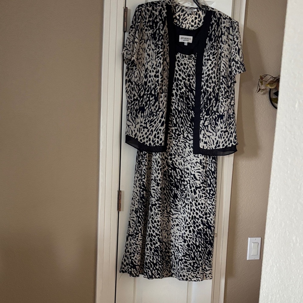 Studio I Monochrome Dress Ensemble